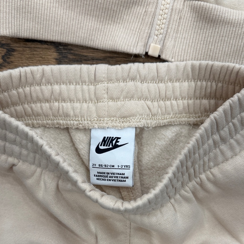 Nike Toddler Boys' Futura Full-Zip Club Fleece Set Size 2T - Picture 5 of 5